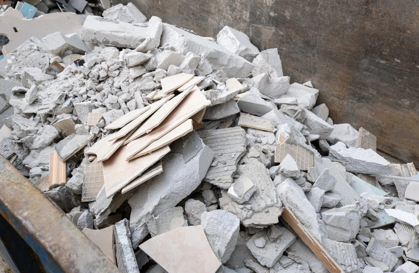 Bonifiche ambientali e gestione rifiuti